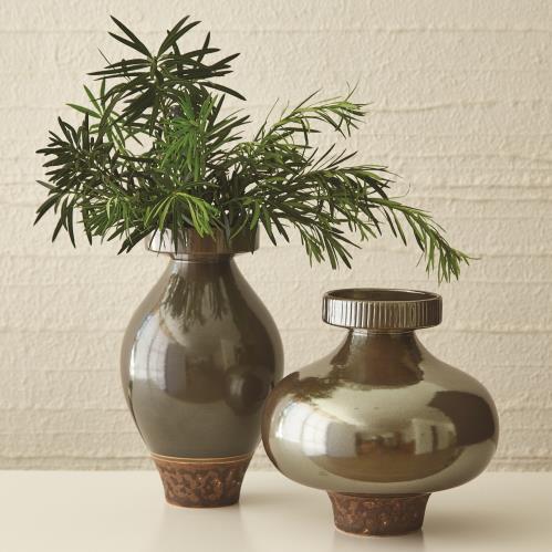 Nova Vase-Bronze Nova Vase-Bronze
