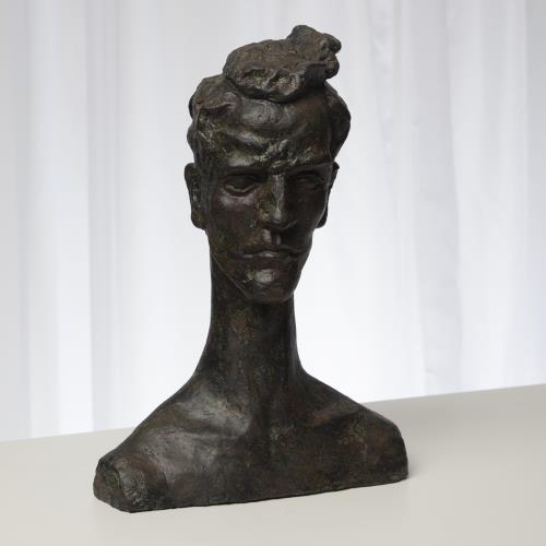 Human Form Sculpture-Bronze Verdi Human Form Sculpture-Bronze Verdi