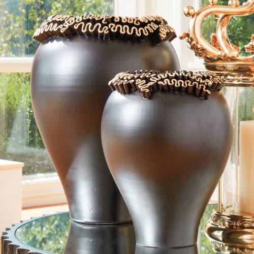 Squiggles Vase-Black w/Gold Leaf Squiggles Vase-Black w/Gold Leaf
